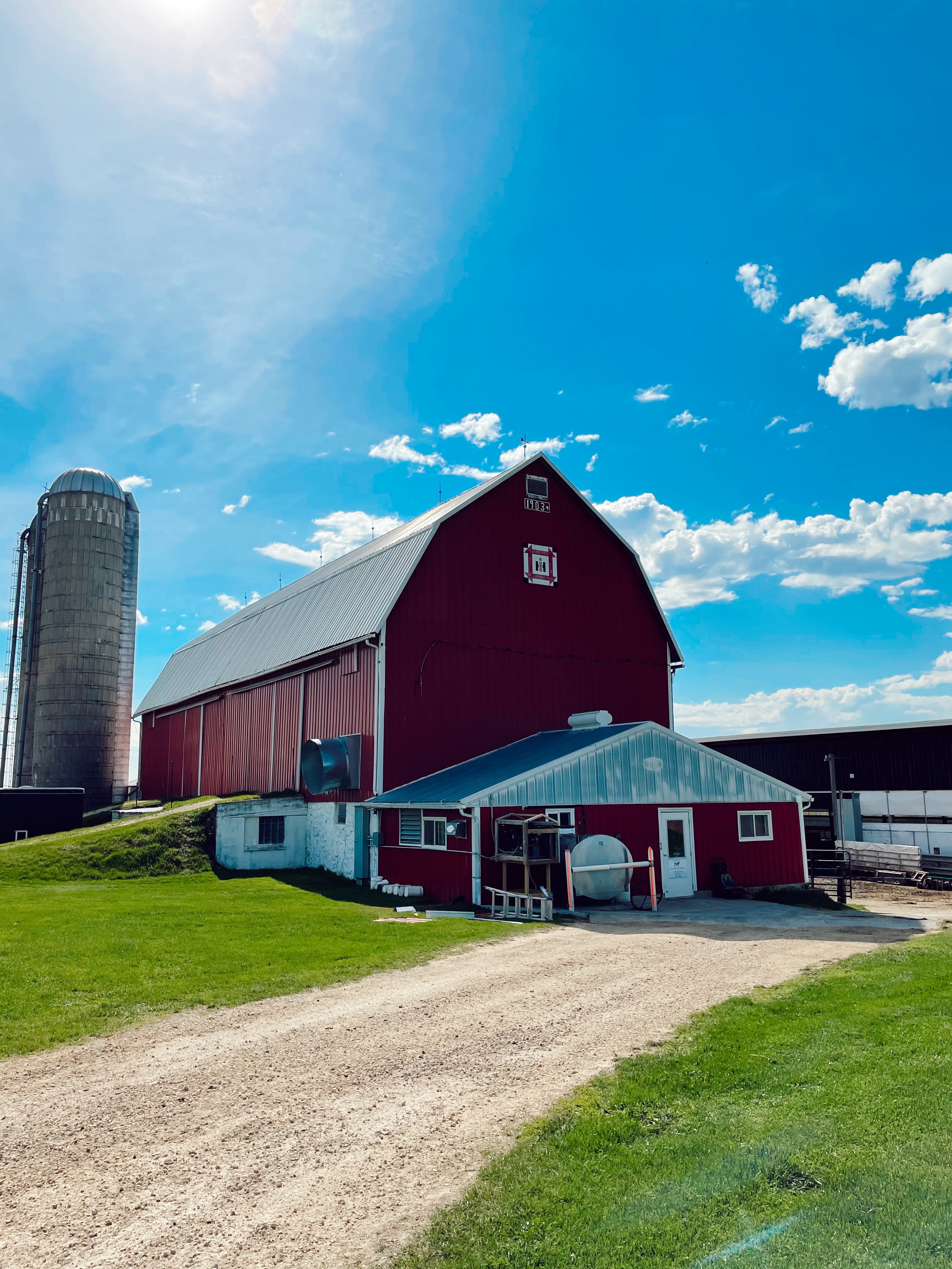 barn
